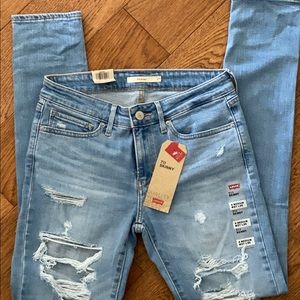 Levi’s 711 skinny jeans
